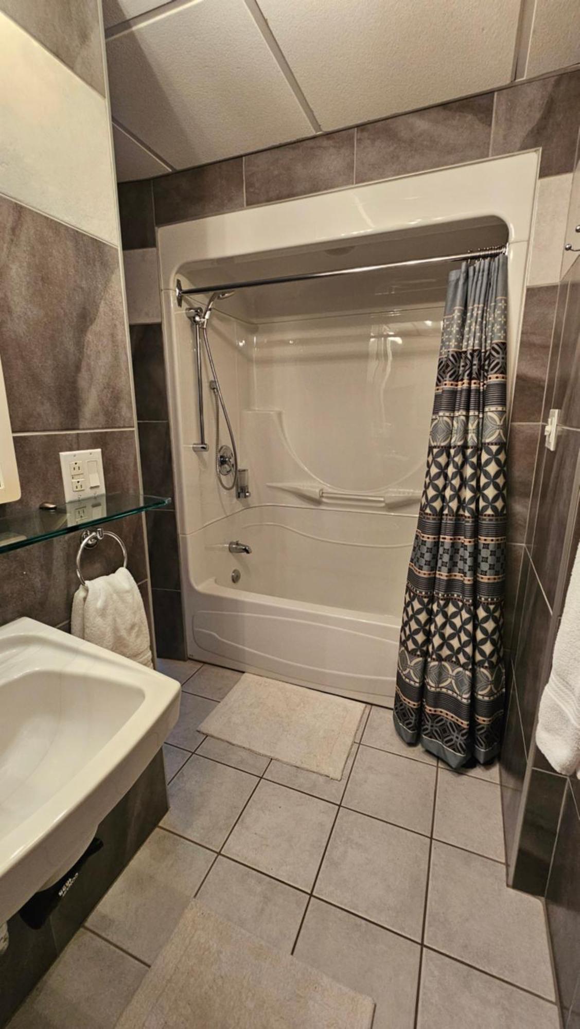 Gite Au P'Tit Manoir B&B Chicoutimi Exterior foto